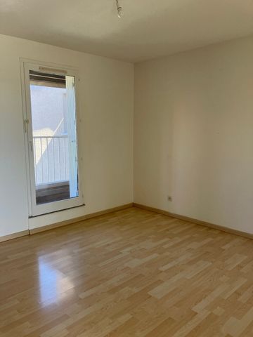 Location Appartement 2 pièces 57m² NARBONNE 11100 - Photo 5