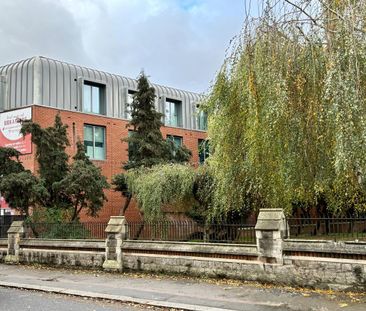 Studio to rent - Photo 3