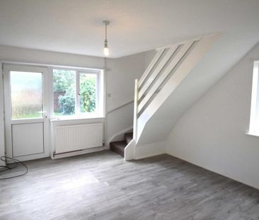 2 bedroom end of terrace house to rent - Photo 1