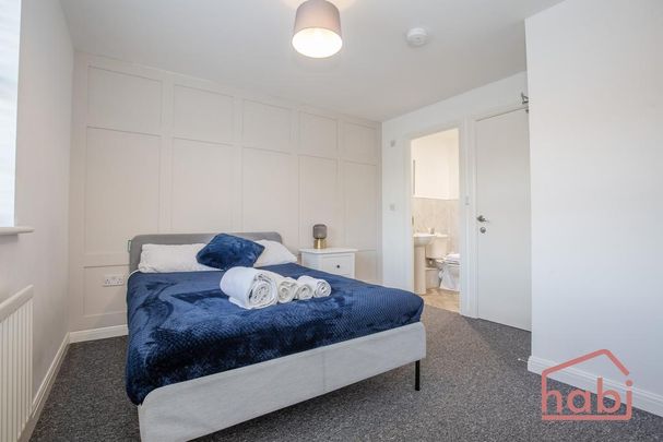 1 bedroom in a house share to rent - Photo 1