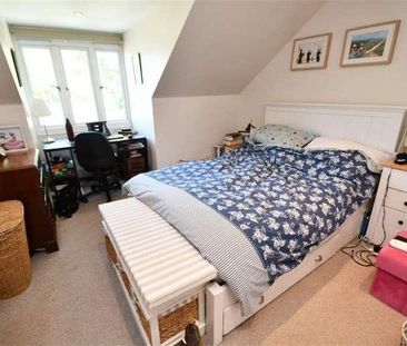 Bedroom End Of Terrace House In Farncombe, GU7 - Photo 3