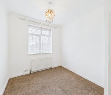 Ravensbourne Avenue, Stanwell, Staines-Upon-Thames,TW19 - Photo 2