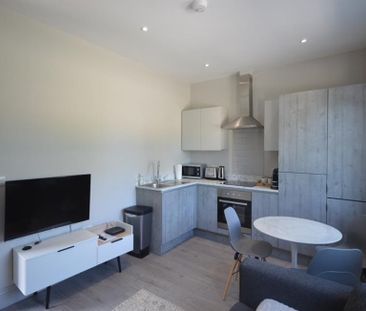 1 Bedroom Apartment To Let - Photo 6