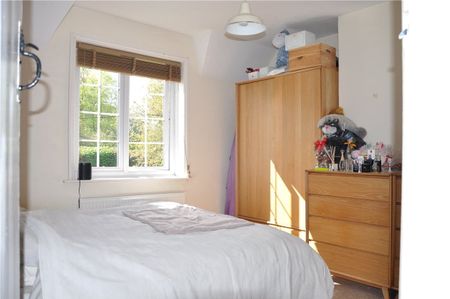 Semi detached cottage in a rural location to the south of Newbury, with garage and outhouse storage. - Photo 3