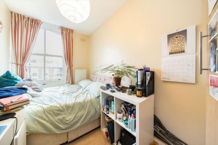 3 bedroom flat to rent - Photo 4