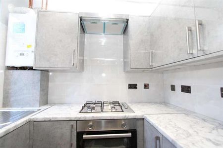 South Parade, Cleckheaton, BD19 - Photo 5