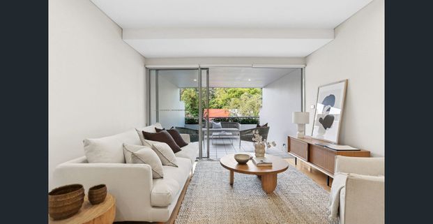 Boutique Style and Quality in a Dynamic Locale - Photo 1