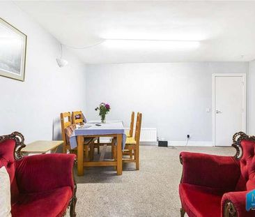 Pyramid House, High Road, North Finchley, London, N12 - Photo 4