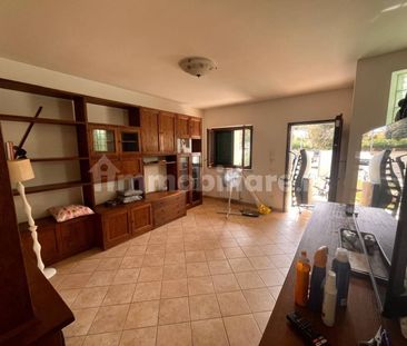 Villa a schiera 3 locali, buono stato, Lavinio Mare, Anzio - Photo 2