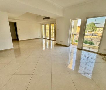 Unfurnished | Well Maintained | Near To Gate - Photo 6