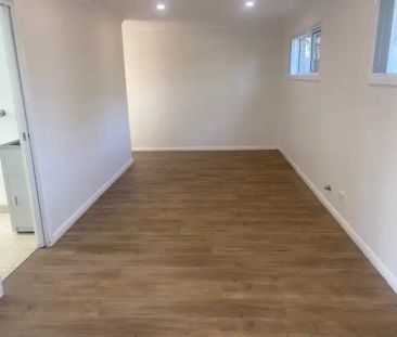 “BEAUTIFUL MORDERN GRANNYFLAT” - Photo 1