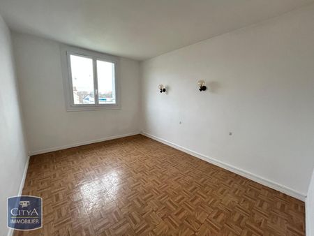 Location Appartement 4 pièces 72m² BEAUVAIS 60000 - Photo 4