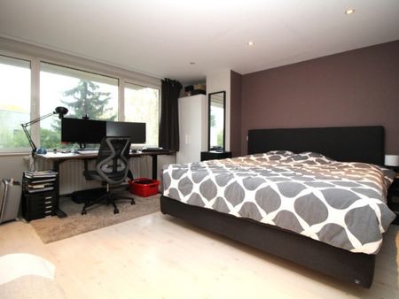 Quartier Observatoire - Maginifique rez-de-jardin 2ch +/- 110m² + parking - Uccle - Photo 4