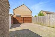 4 Bedroom - Photo 4