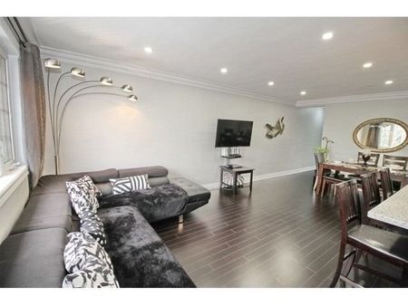 For Lease - 92 Kingsmere Crescent Unit# (Main), Brampton, Ontario - Photo 3