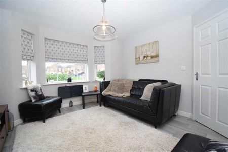 Aston Chase, Hemsworth, Pontefract, WF9 - Photo 2