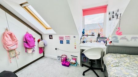 4 bedroom terraced house to rent - Photo 3