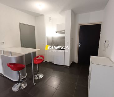 Location Appartement 1 pièce 37m² - Photo 4