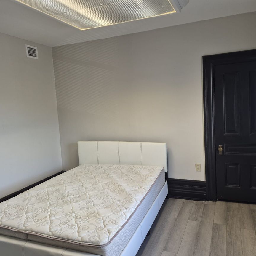 For Lease - 607 QUEENS Avenue Unit# Bedroom 3, London East, Ontario - Photo 1