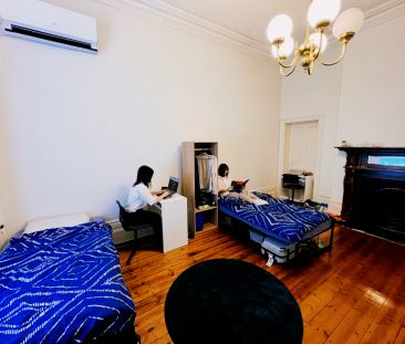 Twin Room - Photo 6