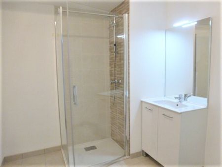 Location Appartement 2 pièces 39m² ST NAZAIRE 44600 - Photo 4