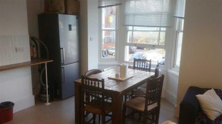 5 bedroom terraced house to rent - Photo 2