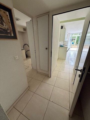 Charmante Wohnung mit schönem gedecktem Sitzplatz + grossem Garten - Photo 5