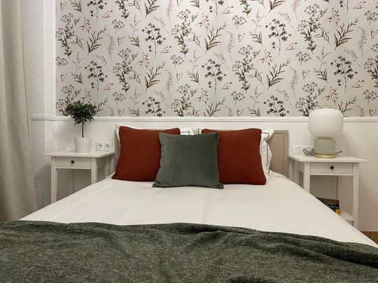 Plaza Pintor Anglada, Valencia, Valencian Community 46022 - Photo 1