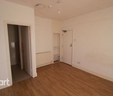 1 bedroom in a house share to rent - Photo 6