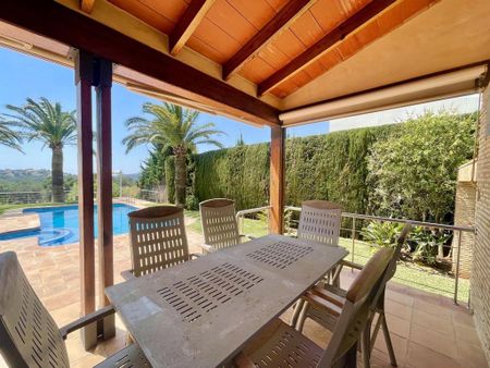 4 bedroom luxury Villa for rent in Javea, Spain - Photo 4