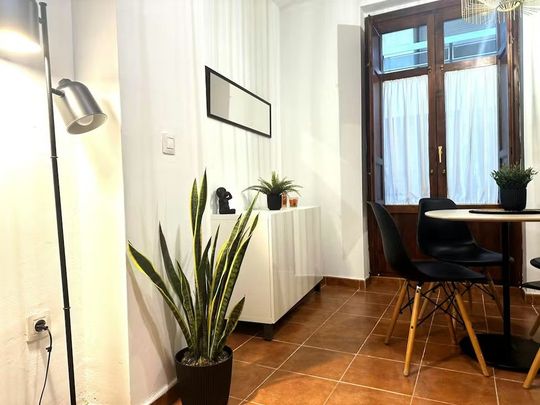 Calle Asilo de la Infancia, Valencia, Valencian Community 46001 - Photo 1