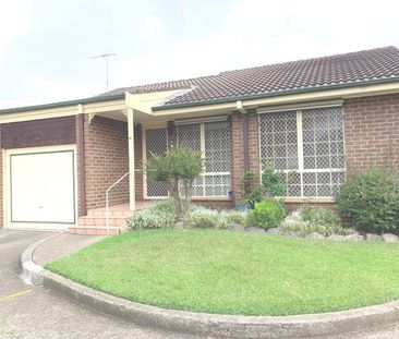 For Rent - Convenient and Easy Maintenance Villa - Photo 3