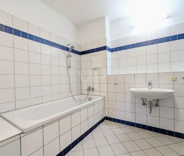 Attraktive Stadtwohnung mit Einbauküche und Aufzug nahe dem Altmarkt - Foto 4