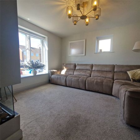 4 bedroom house to rent - Photo 2