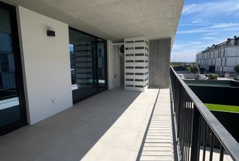 Apartamento T1 no empreendimento DOCA Praia da Barra.