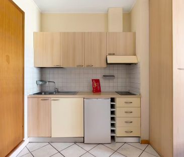 Via Monaldo Calari, Bologna, Emilia-Romagna 40122 - Photo 5