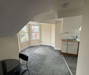 Station Road, Old Colwyn, LL29 - Photo 5