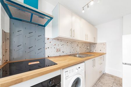 Cleveley Close, Charlton, SE7, London - Photo 4