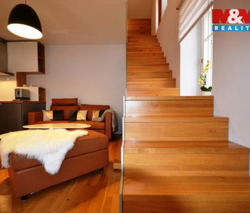 Pronájem bytu 2+kk 66 m² - Photo 1