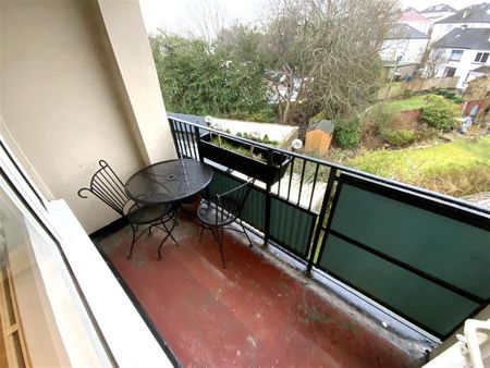 3 bedroom apartment to rent - Photo 2