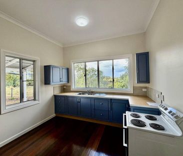 Three Bedroom Farm House - Photo 6