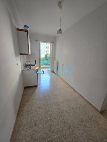 Studio/Γκαρσονιέρα για ενοικίαση Μέσα Αγυιά - Παναχαϊκή (Πάτρα) - Φωτογραφία 4