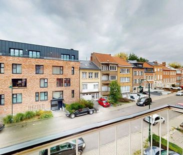 Appartement te huur in Laken voor € 1.200 met 2 slaapkamers - Photo 4