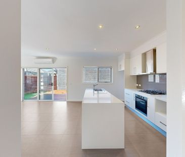 Modern 3-Bedroom Townhouse - Just 1km to Tullamarine Primary School - Photo 6