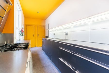 Room at Rue du Viaduc 15 - Photo 5