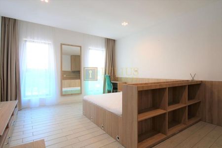 Incalzire in pardoseala, baia are fereastra. Loc parcare privat - Photo 5
