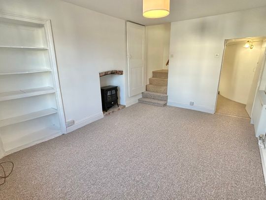 2 bedroom Beautiful Two Bedroom Cottage to rent - Photo 1