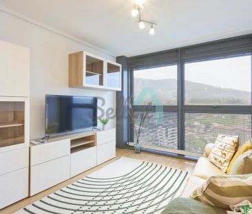 Piso de alquiler en Juan Antonio Álvarez Rabanal, HUCA - La Cadellada - Photo 1