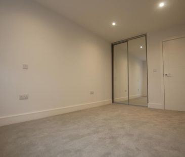 Maybury Road, Woking - 1 bedroomProperty for lettings - Seymours - Photo 2