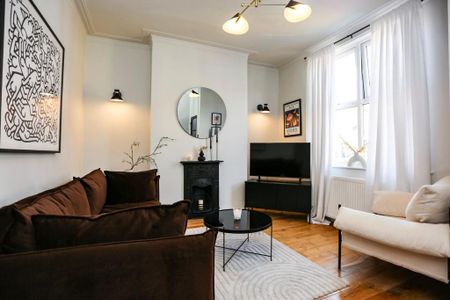 2 bedroom terraced house to rent - Photo 2